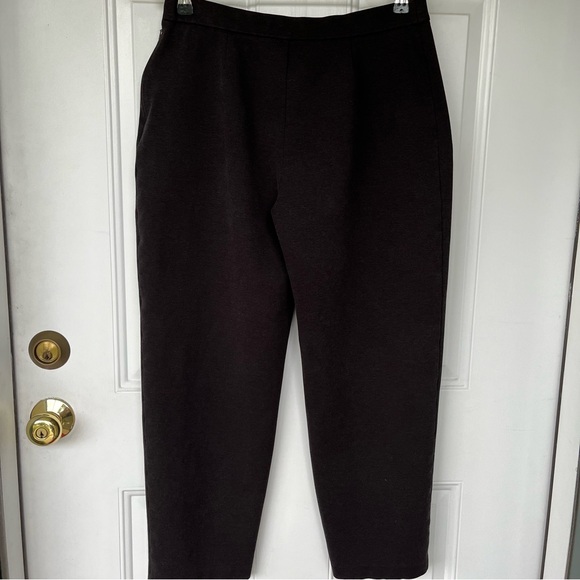 •Talbots• Charcoal Gray Ponte Knit Crop Pants - Size Medium - Picture 4 of 7